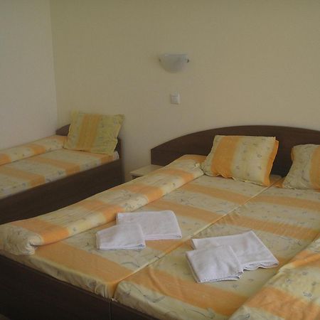 Семеен Хотел Атива - Family Hotel Ativa Lozenets Dış mekan fotoğraf