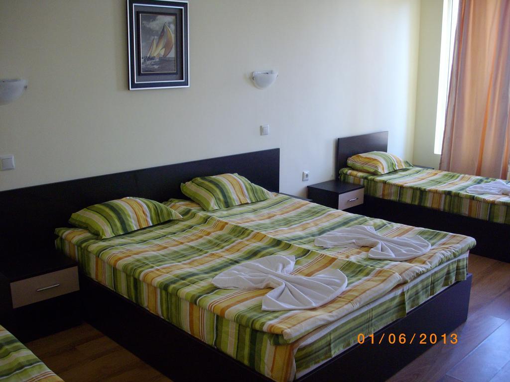Семеен Хотел Атива - Family Hotel Ativa Lozenets Dış mekan fotoğraf