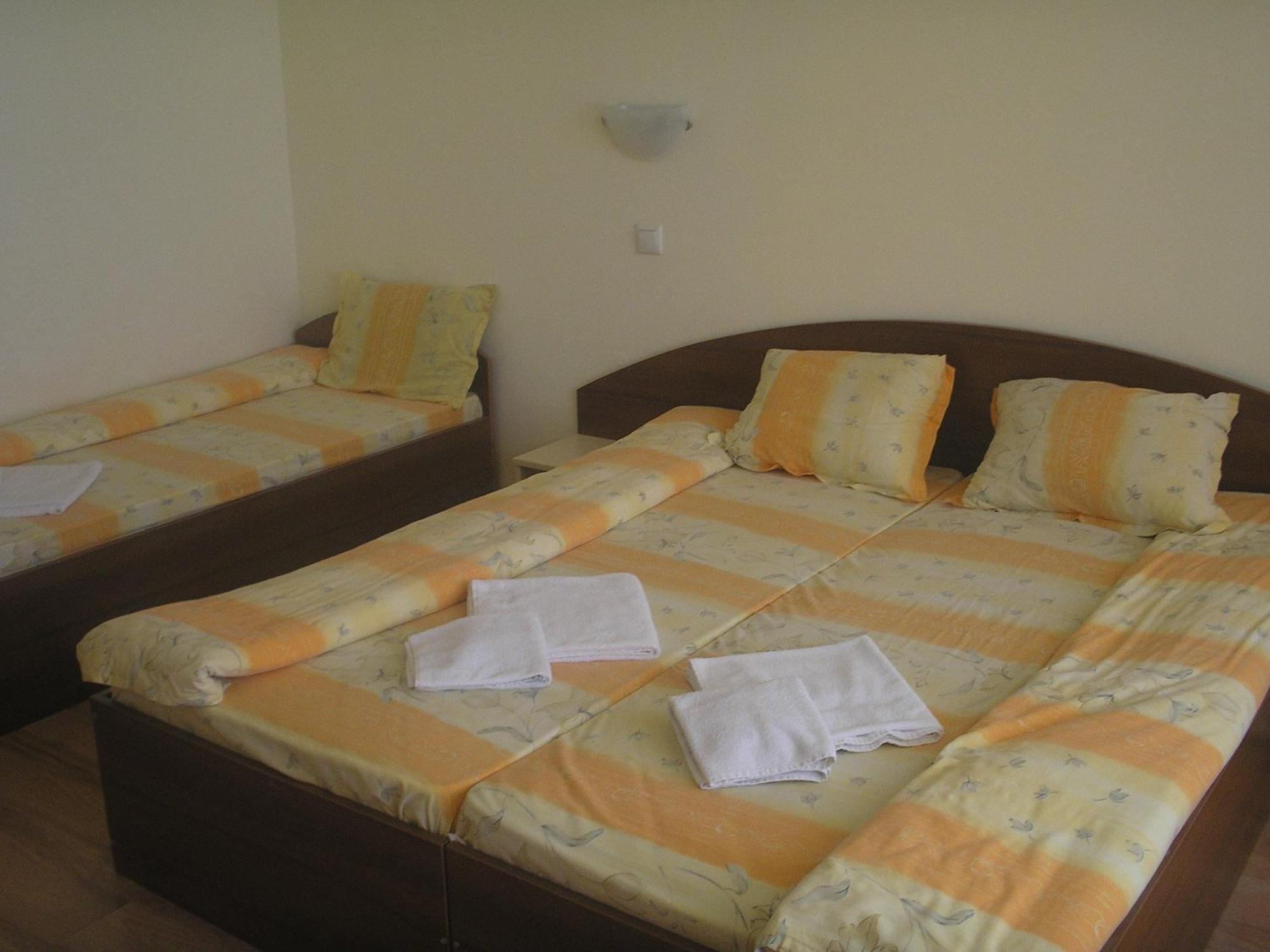 Семеен Хотел Атива - Family Hotel Ativa Lozenets Dış mekan fotoğraf