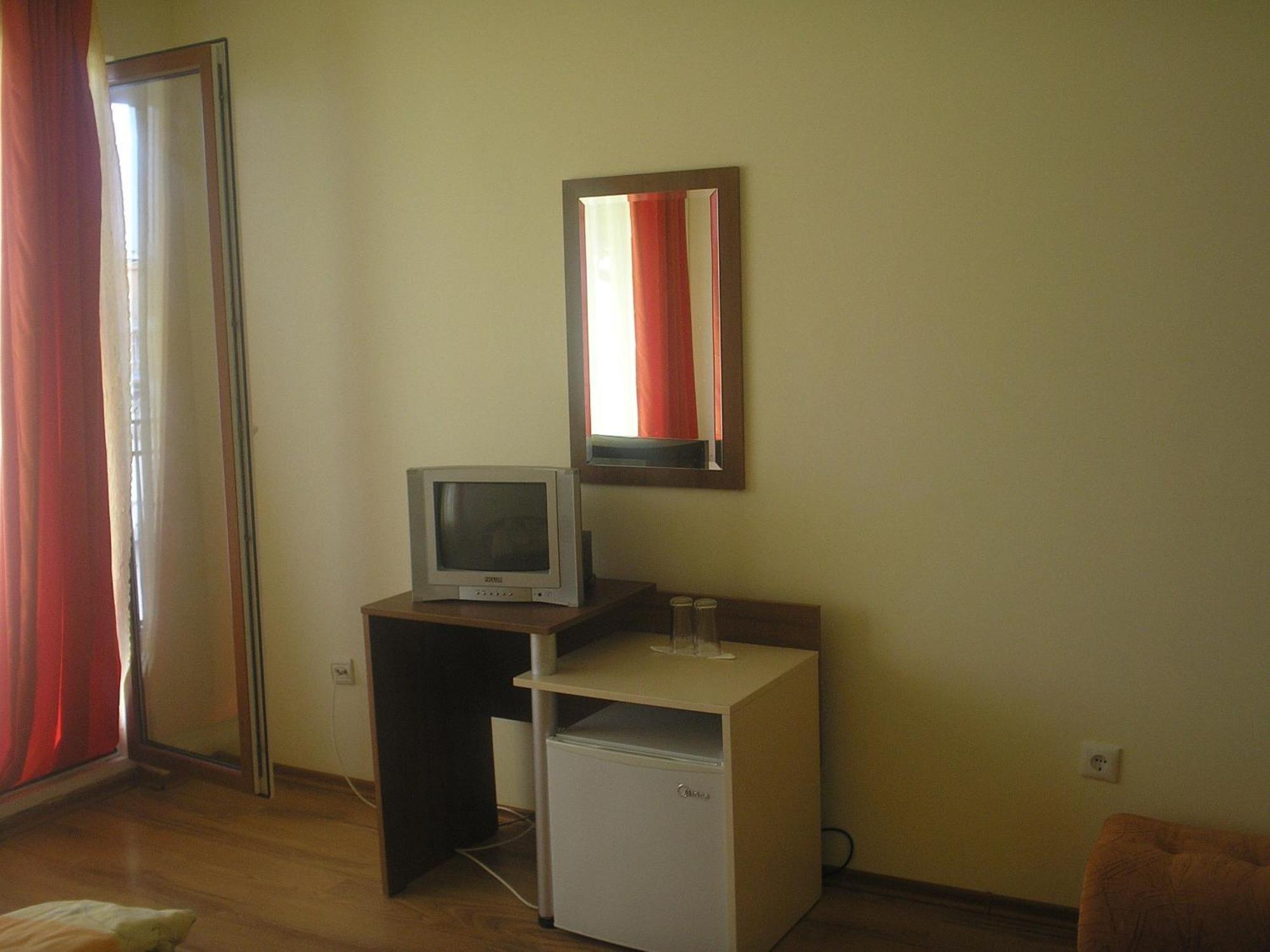 Семеен Хотел Атива - Family Hotel Ativa Lozenets Dış mekan fotoğraf