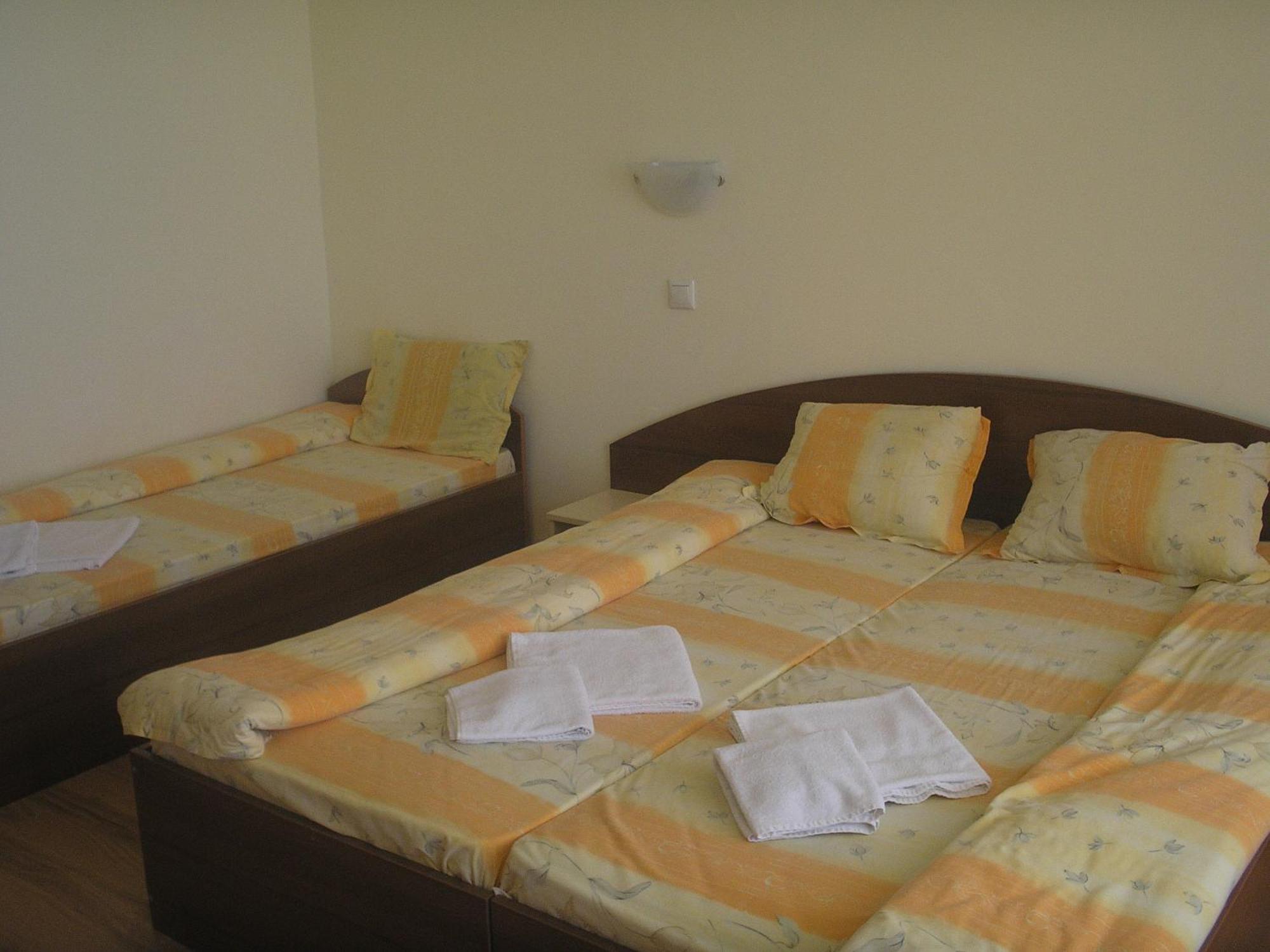 Семеен Хотел Атива - Family Hotel Ativa Lozenets Dış mekan fotoğraf