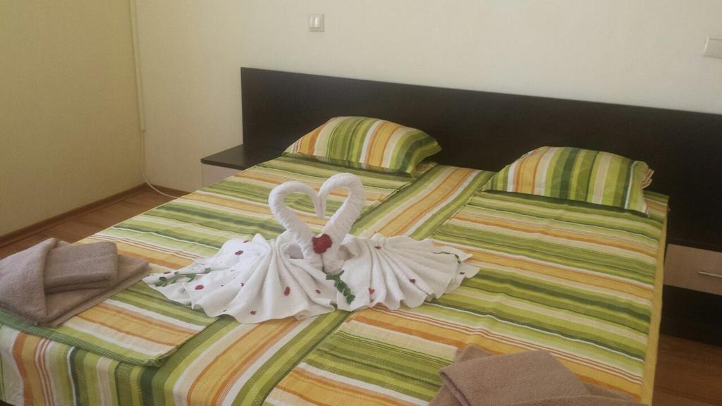 Семеен Хотел Атива - Family Hotel Ativa Lozenets Dış mekan fotoğraf